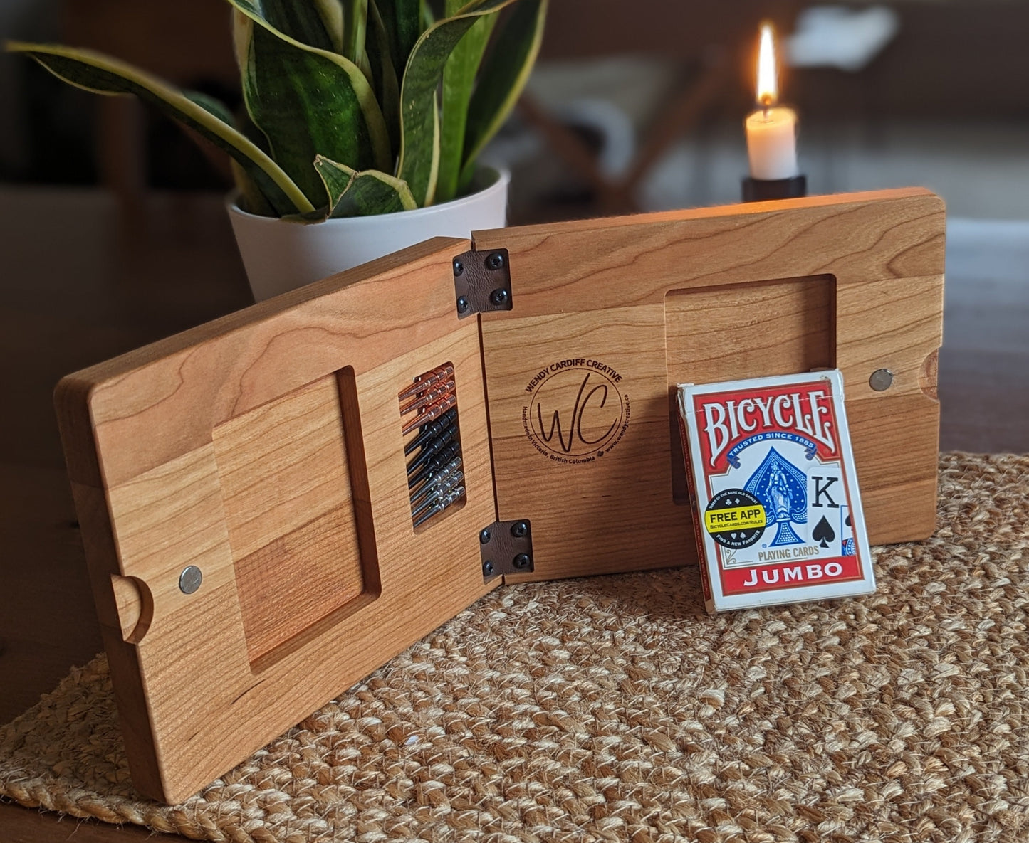 Portable Cribbage Board 3 track - Canadian cherry